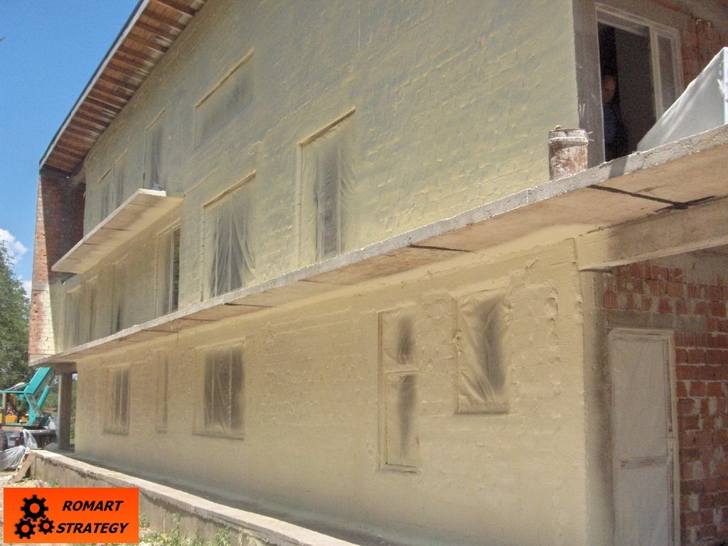 hidroizolatie cu spuma poliuretanica exterior casa